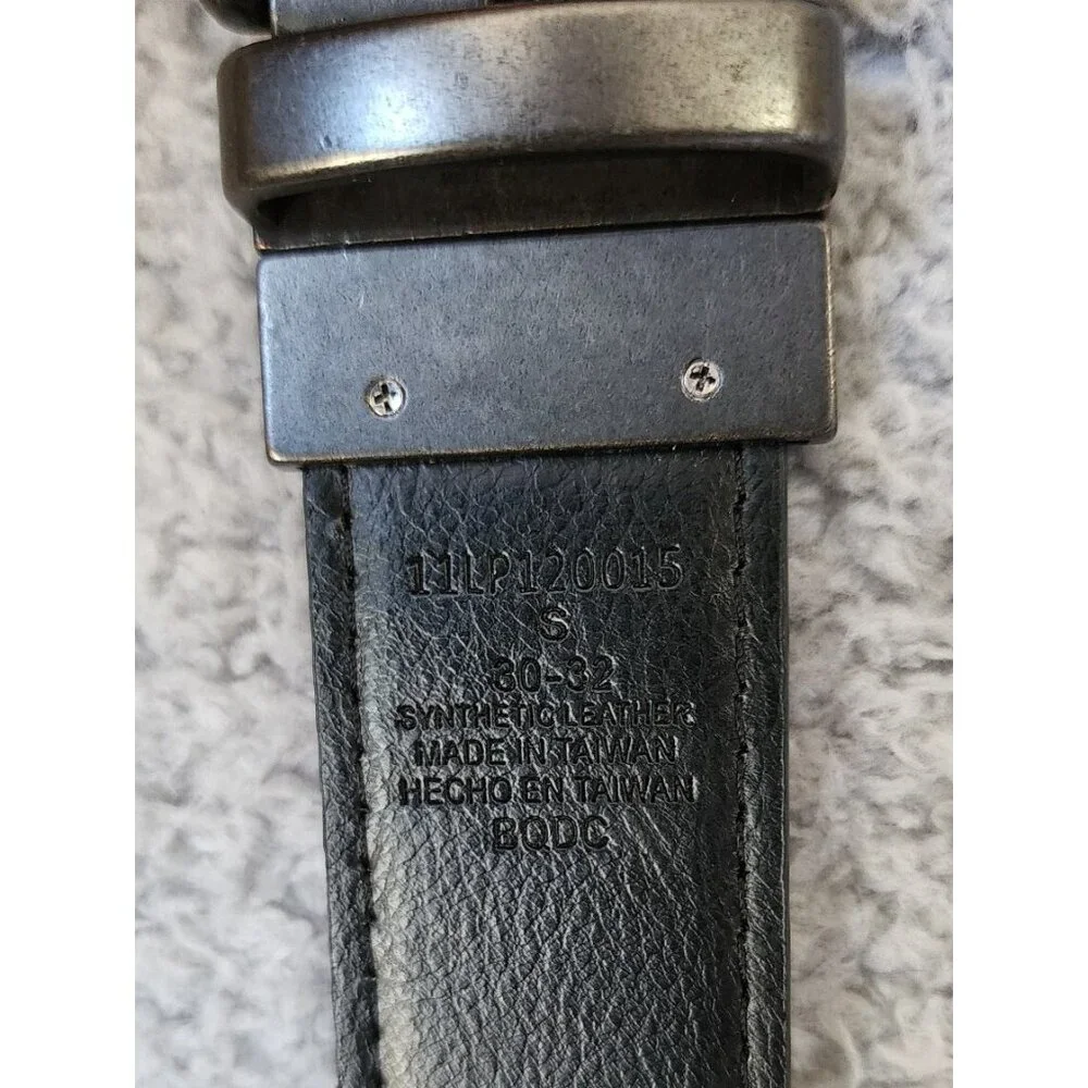 Levi's‎ Reversible Brown & Black Synthetic Leather Belt Size Small 30 - 32